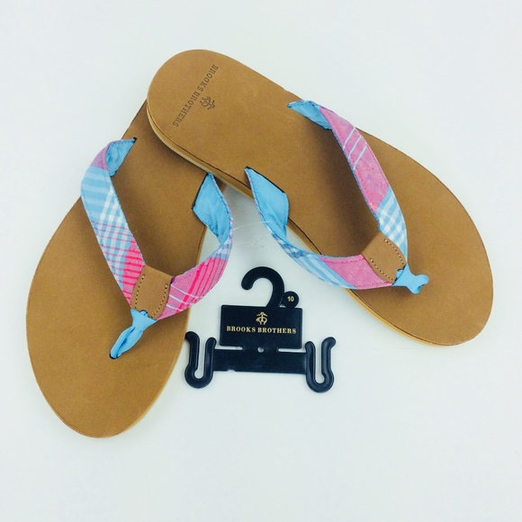 brooks brothers flip flops